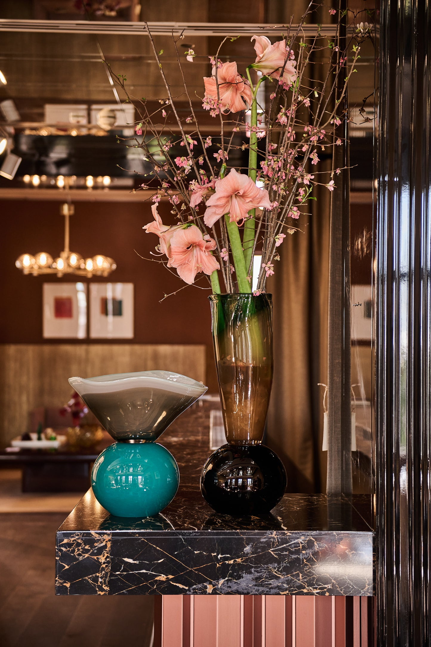 Touched Grandiose Vazo