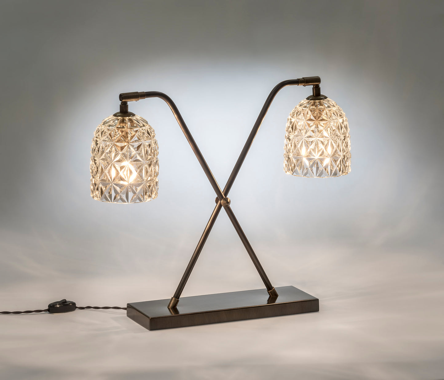 İnside Out Çift Kollu Aydınlatma