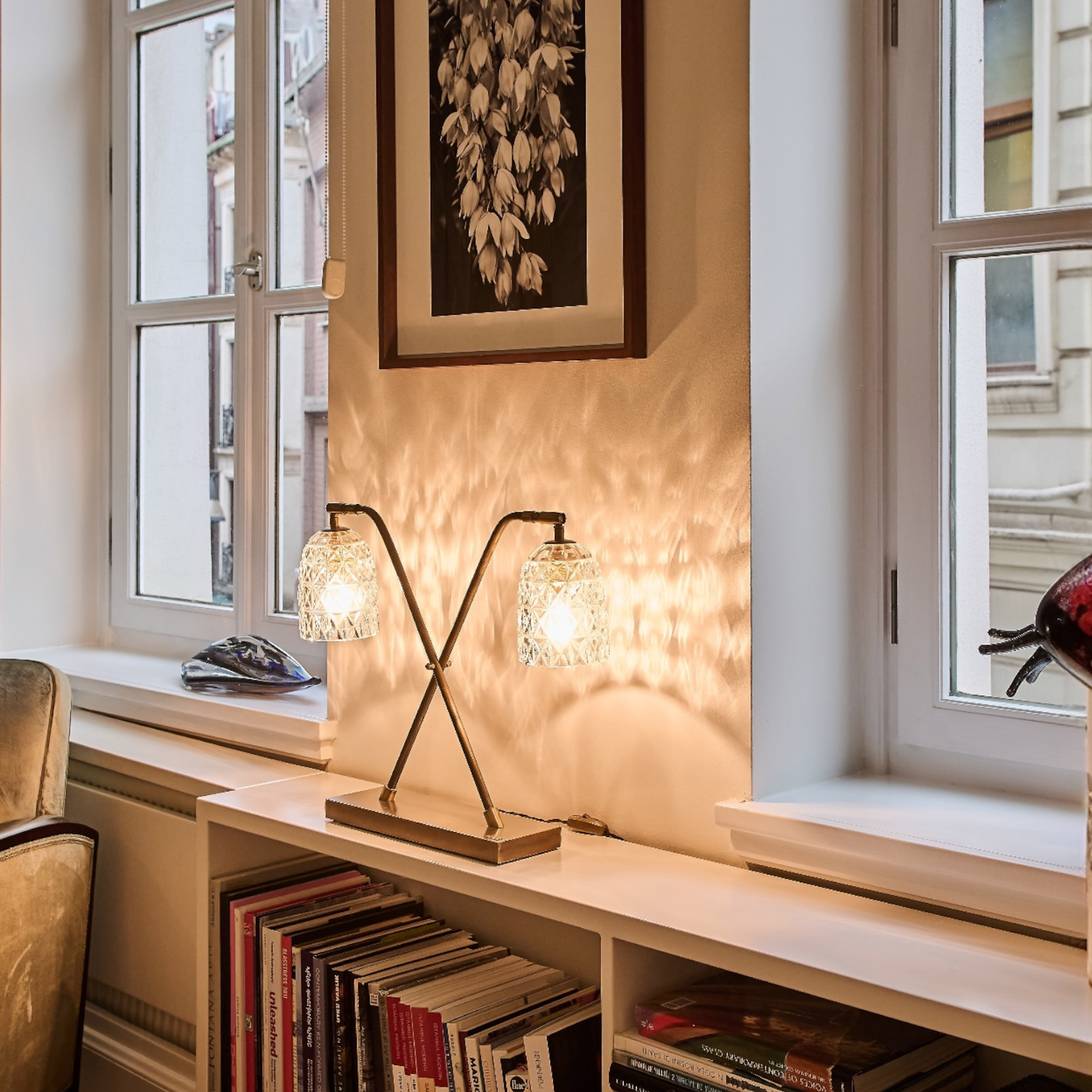 İnside Out Çift Kollu Aydınlatma