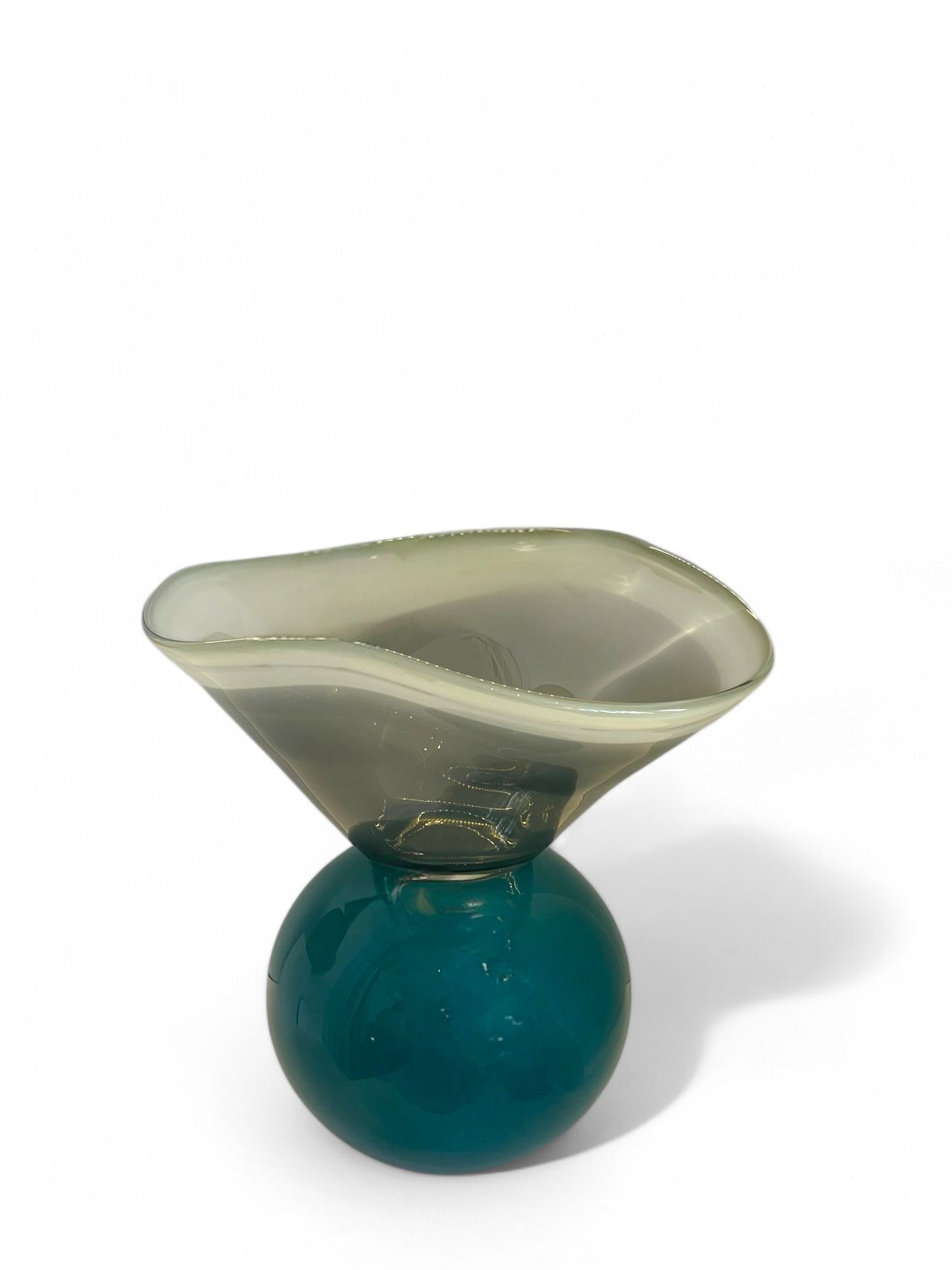 Touched Grandiose Vazo